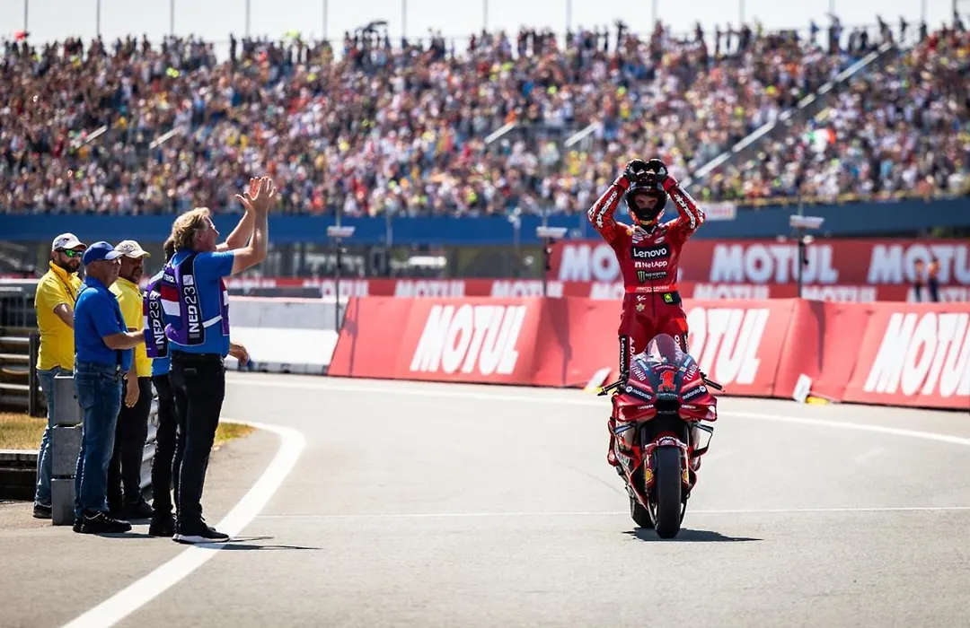TT Circuit Assen 2026 Glamping incl stroom-1